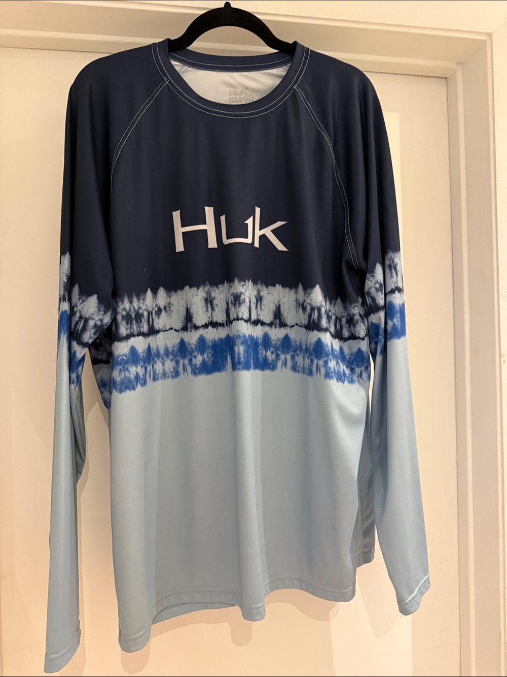 Men’s Huk Navy and Light Blue Ombre Tie-Dye Long Sleeve Performance Tee